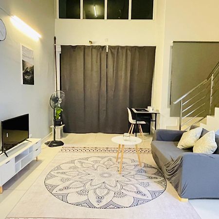 Minimalist Loft2 Decentrum Wifinetflix Kajang Exterior photo